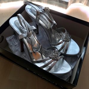 Lasonia Heels